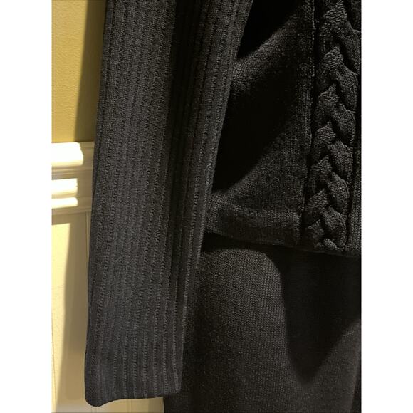 Vtg St John 2pc Skirt Suit Navy Braided Knit, Gold Button Front Jacket Size 0/2 - Picture 4 of 16